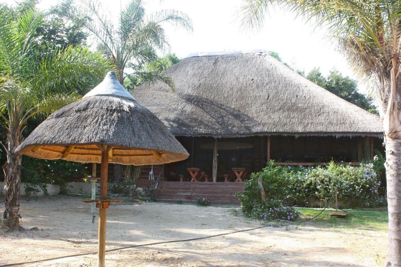 The Nutbush Boma Lodge Hekpoort Exterior photo